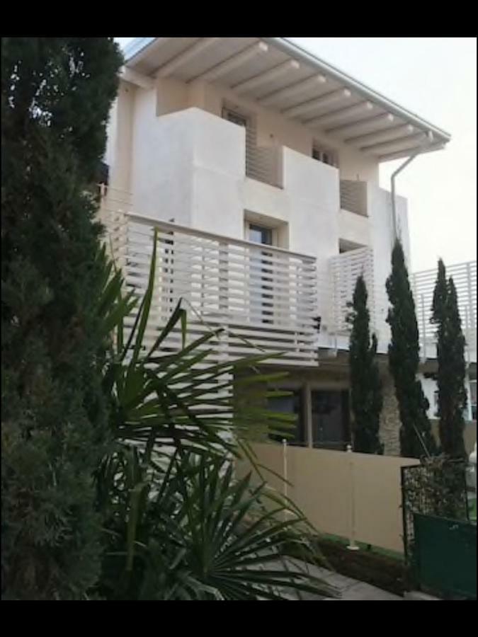 Antonella Gardalake 2 ديسينسانو ديل غاردا المظهر الخارجي الصورة